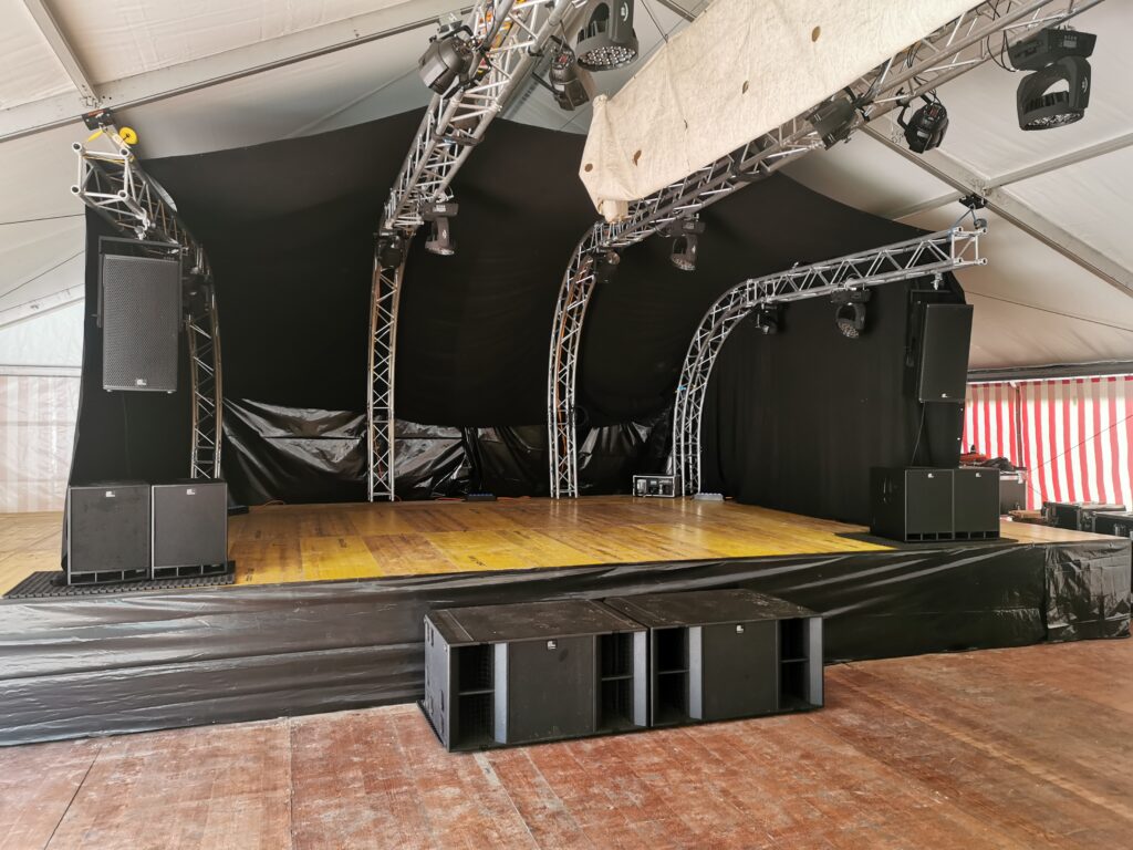 Bühne Main